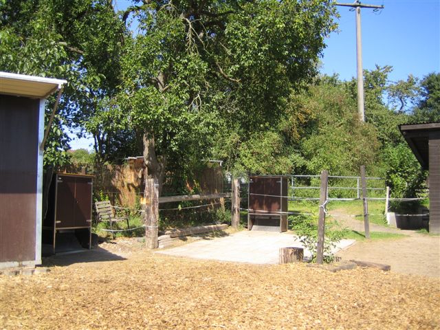 Datei:B&B equipment GmbH-Fütterungstechnik 2.jpg